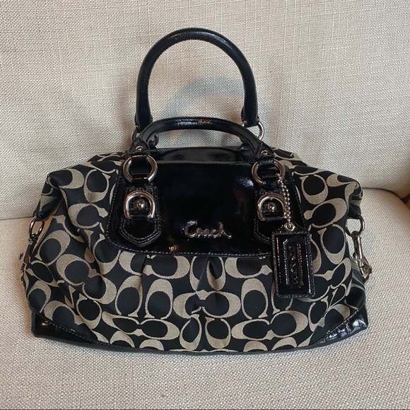 coach signature c design